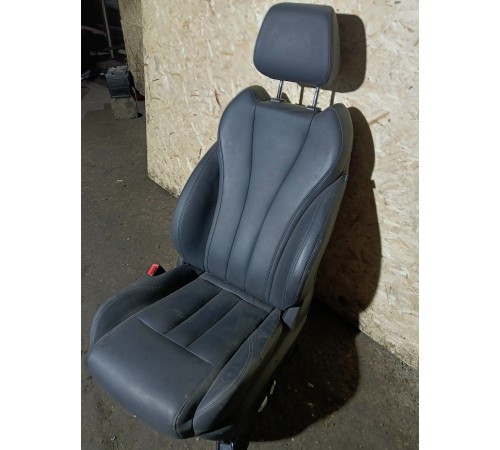 Сиденье переднее левое