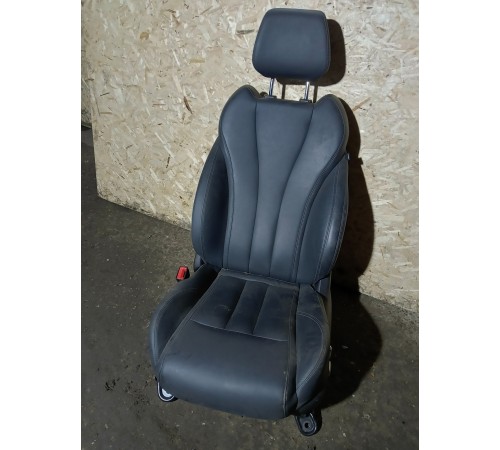 Сиденье переднее левое