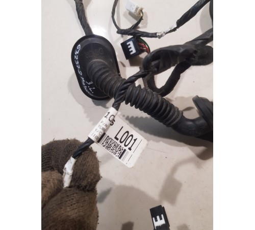 Электропроводка двери задняя левая