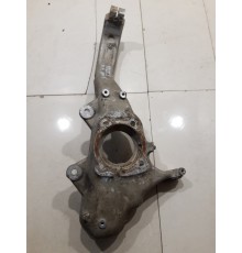 Кулак поворотный(передний правый)