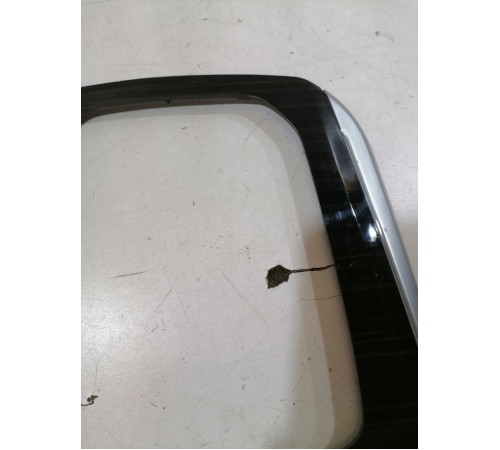 Декоративная накладка центральной консоли