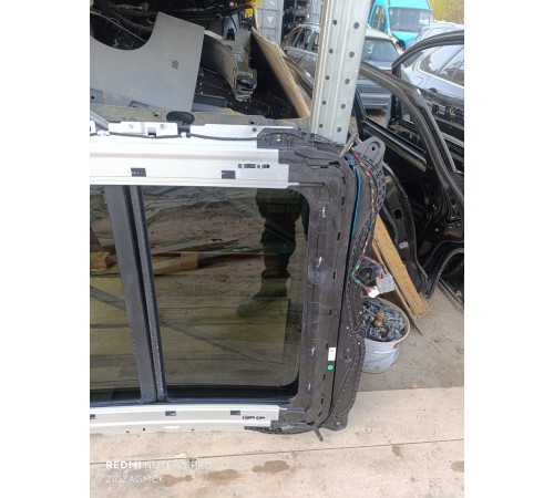 Люк крыши панорамный