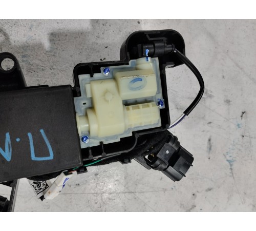 Ручка двери передняя левая внешняя