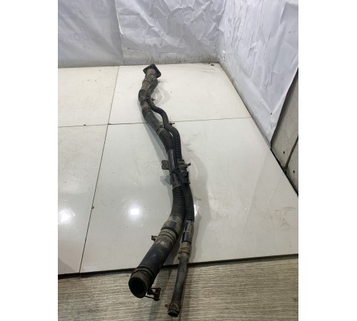 Горловина топливного бака