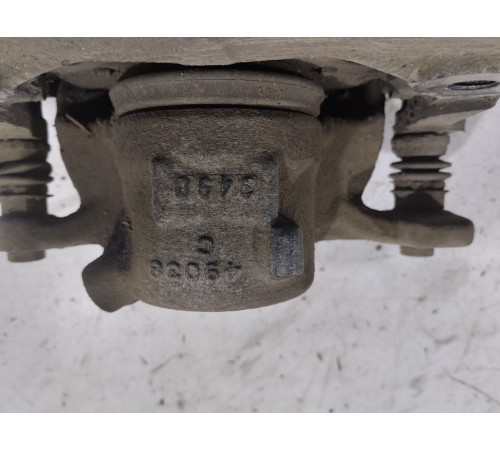 Суппорт(передний правый)