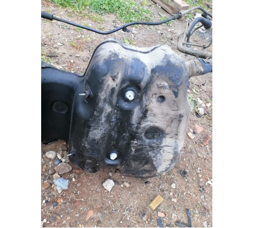 Бак топливный