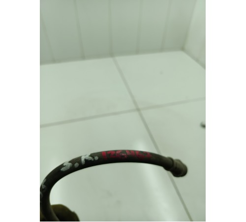 Тормозной шланг задний правый