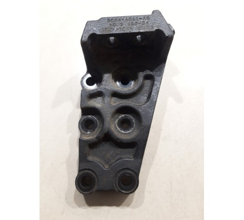 Опора коробки передач АКПП левая