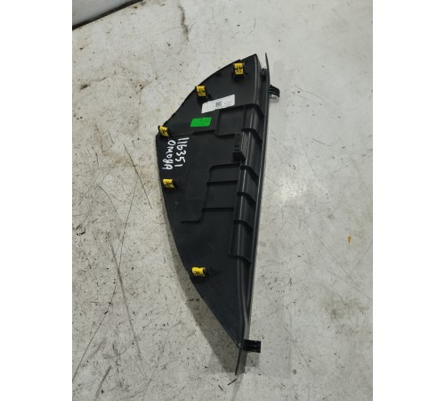 Накладка торпедо левая