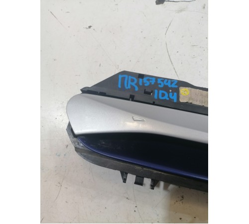 Ручка двери передняя правая (наружная)