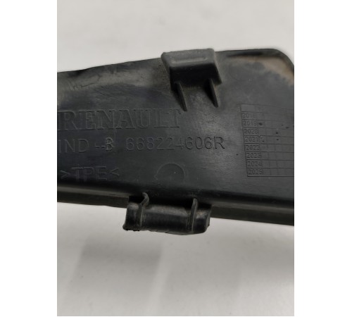 Уголок жабо правый