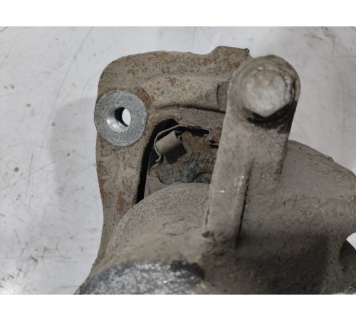 Суппорт передний правый