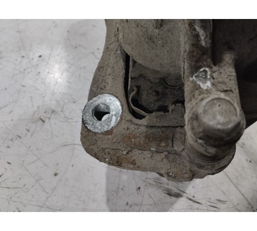 Суппорт передний правый