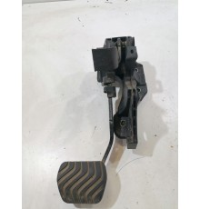 Педаль тормоза 