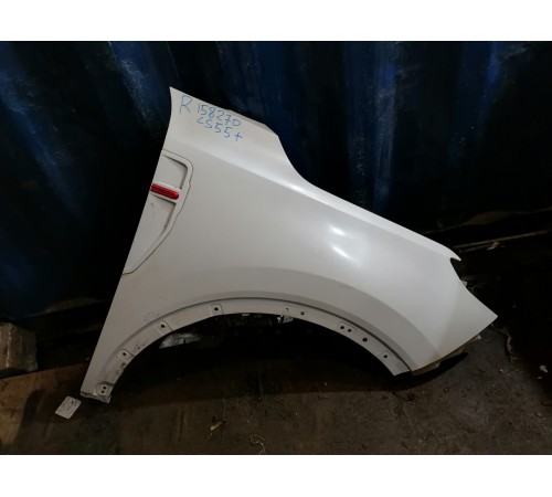 Крыло переднее правое