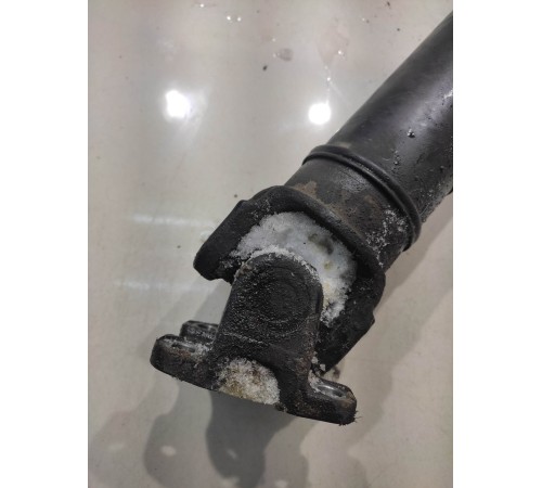 Карданный вал (передний)