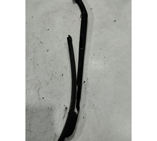 Поводок стеклоочистителя(левый)