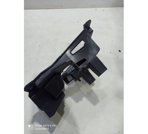 Кронштейн(крепление) центральной консоли