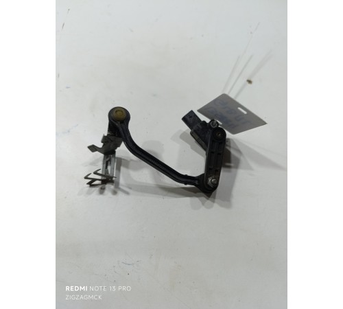 Датчик высоты дорожного просвета передний левый