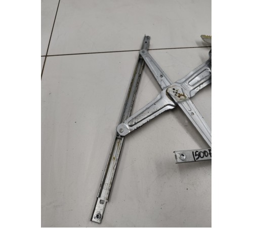 Стеклоподъёмник двери передний правый