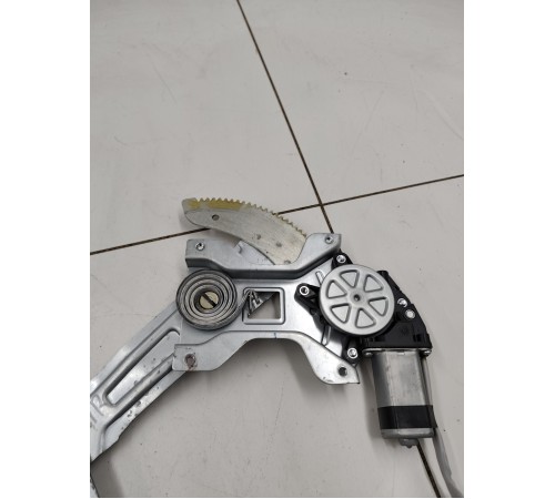 Стеклоподъёмник двери передний правый