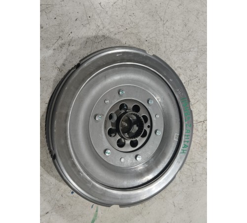 Маховик двигателя