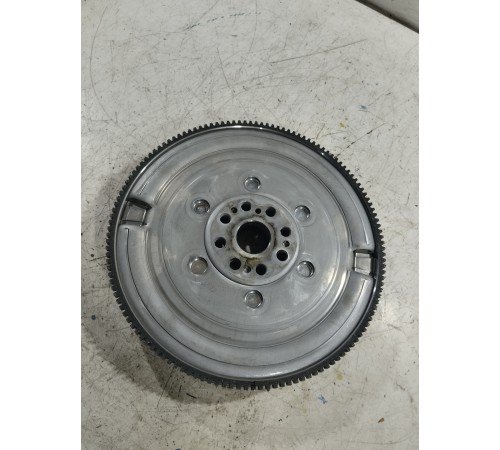 Маховик двигателя