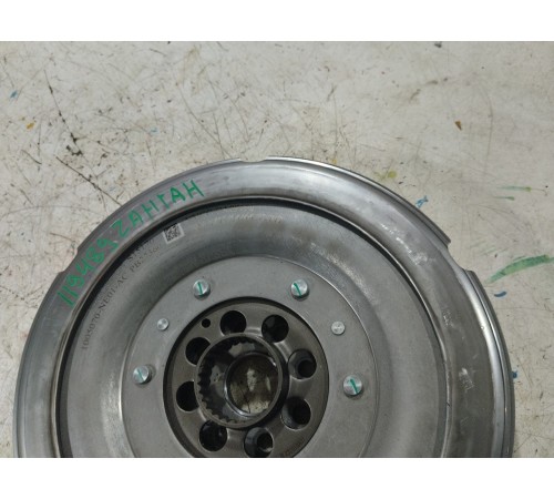 Маховик двигателя