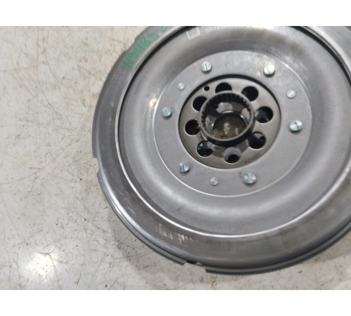 Маховик двигателя