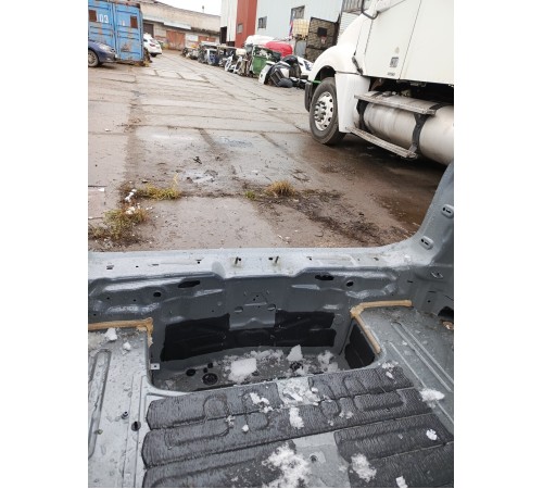 Задняя панель кузова