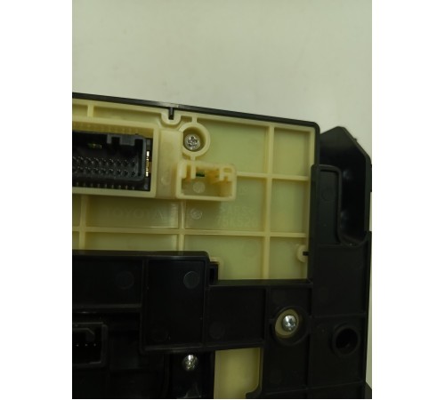 Блок кнопок управления полным приводом (подвеской)