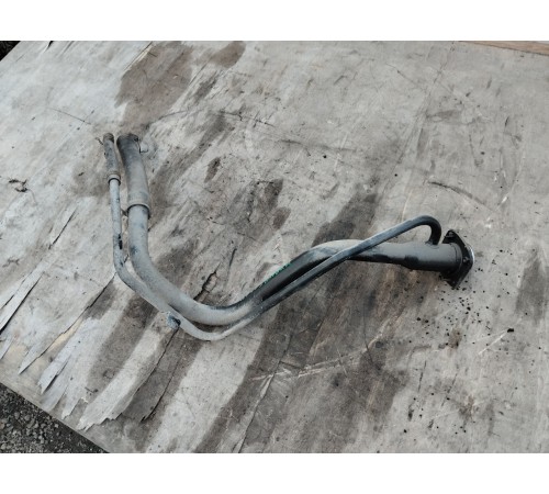 Горловина топливного бака