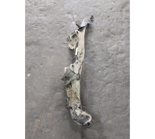 Балка подвески задняя (подрамник)