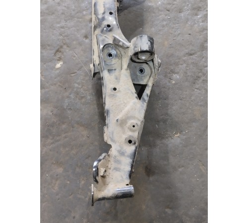 Балка подвески задняя (подрамник)