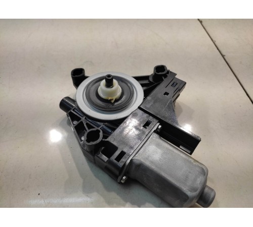 Моторчик стеклоподъемника (задний, левый)