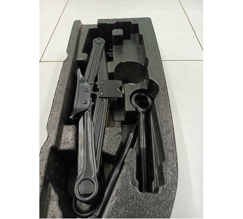 Домкрат (инструменты)