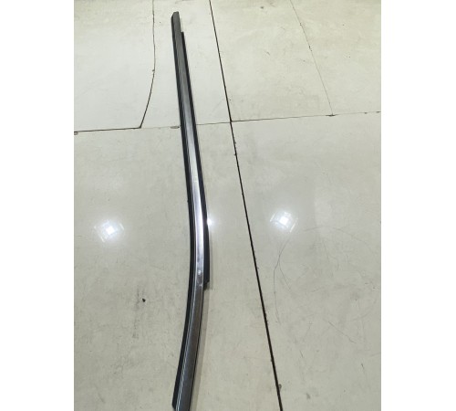 Уплотнитель стекла (задний правый наружный)