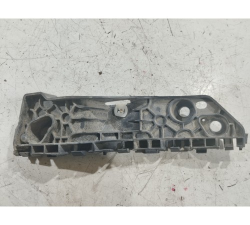 Кронштейн (крепление) переднего бампера левый