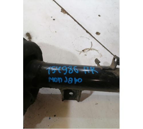 Амортизатор подвески передний правый в сборе