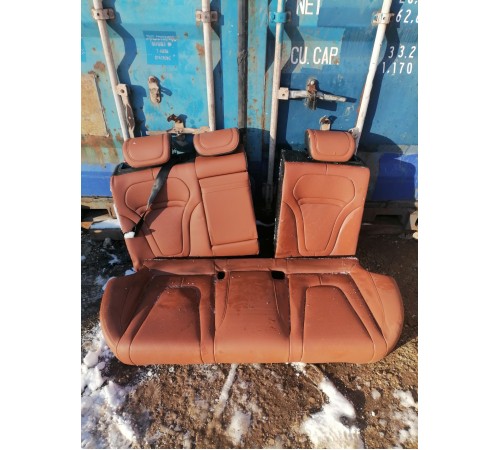 Задний ряд сидений