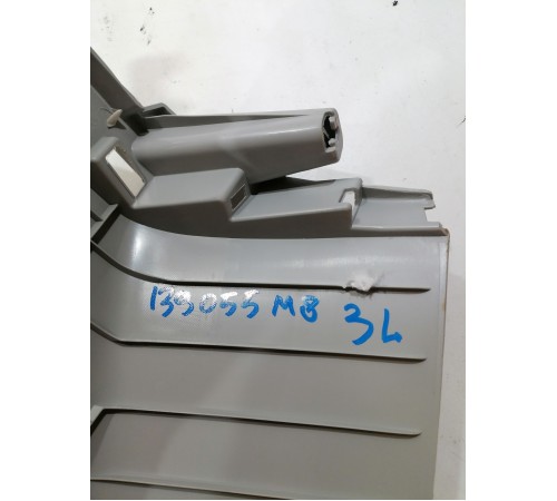 Накладка багажника задняя левая верхняя