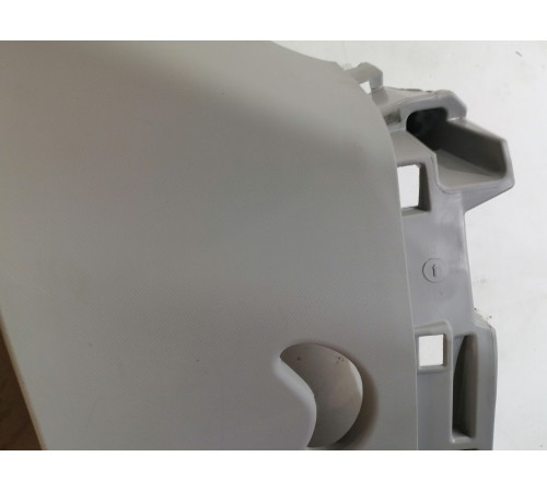 Накладка багажника задняя левая верхняя