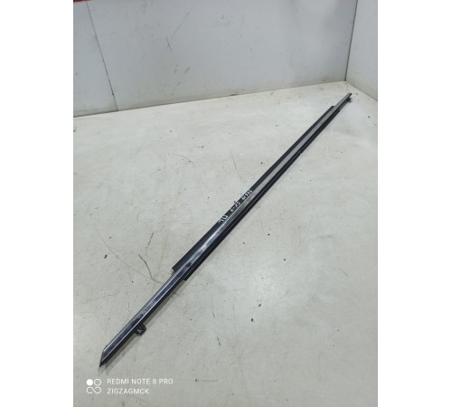 Уплотнитель стекла (передний левый наружный)