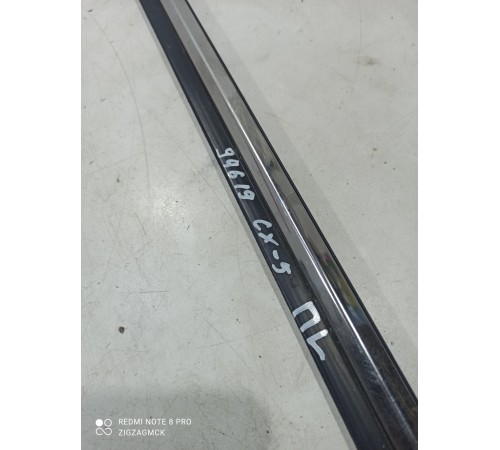 Уплотнитель стекла (передний левый наружный)