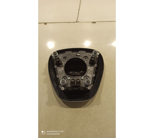 Накладка рулевого колеса (руля) центральная