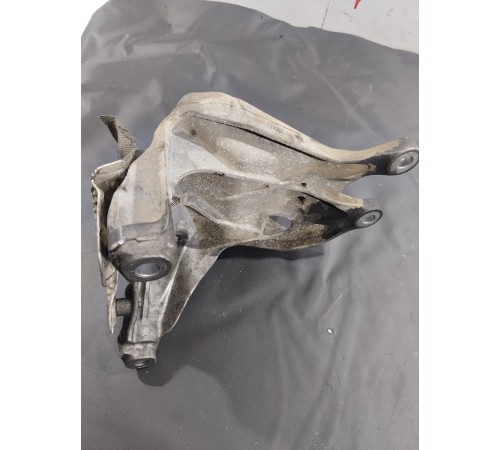 Кронштейн(крепление) двигателя правый