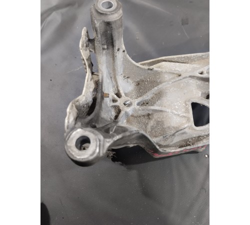 Кронштейн(крепление) двигателя правый