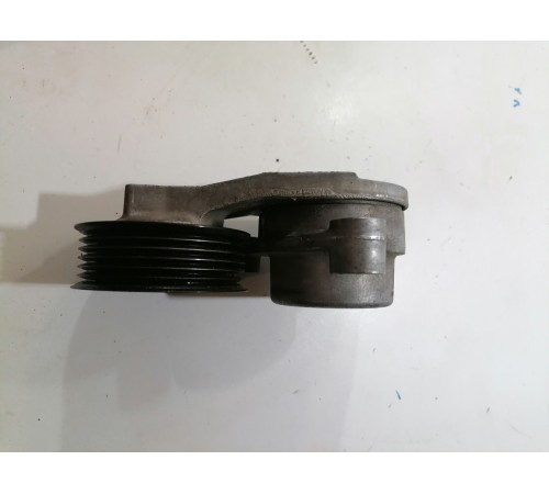 Ролик-натяжитель