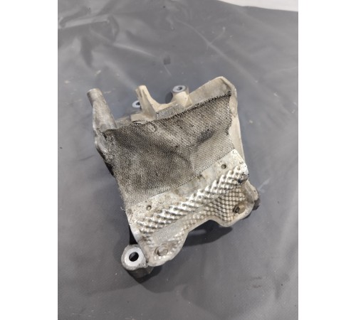 Кронштейн(крепление) двигателя правый