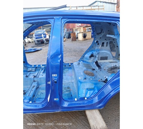 Задний порог со стойкой левый